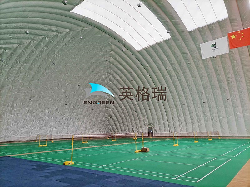 在建筑中廣泛使用的膜材料有什么特性？